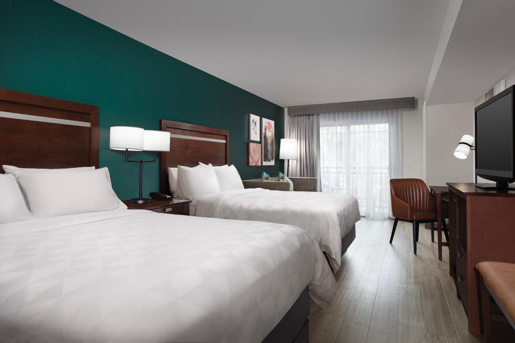 Hotel & Downtown By Ihg 3*